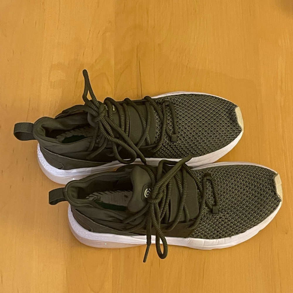 Champion - Athletic Shoes View 2